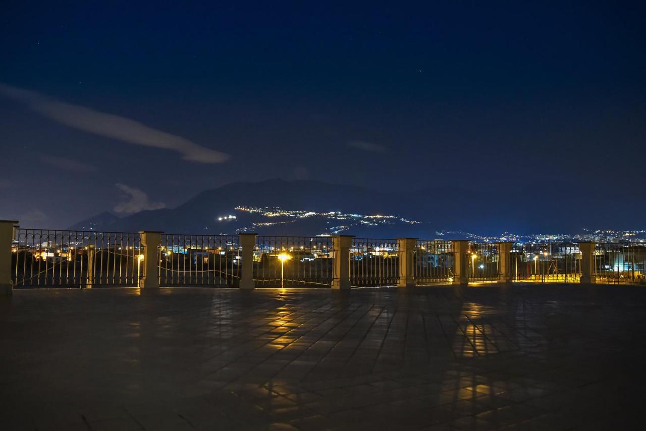 B&B Le Cycas Castellammare di Stabia Bagian luar foto